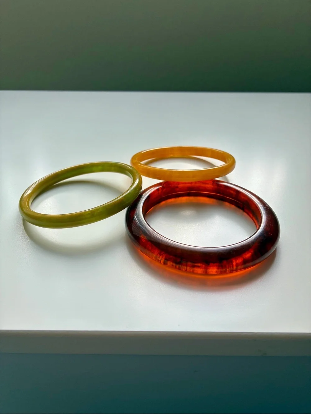Vintage Swirled Bakelite Bangle Bracelet Stack – Tri-Color Trio Set